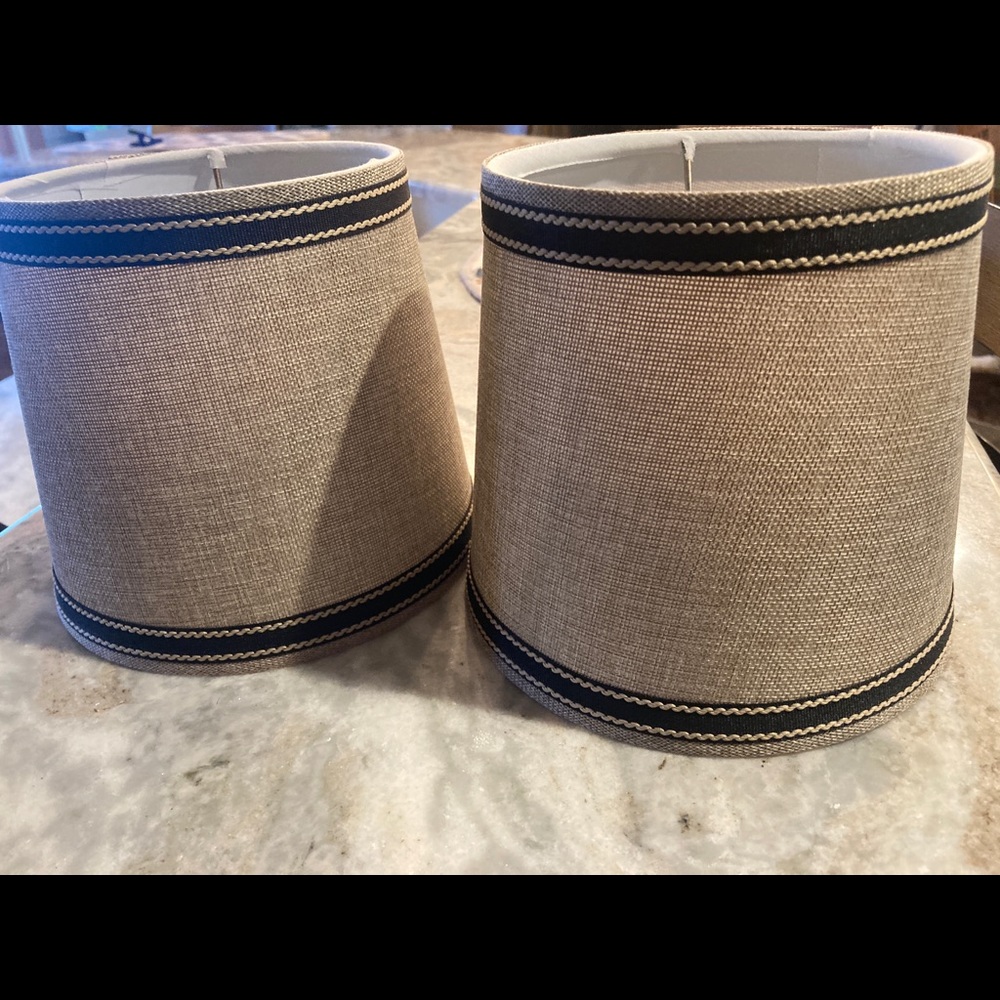 2 small lamp shades